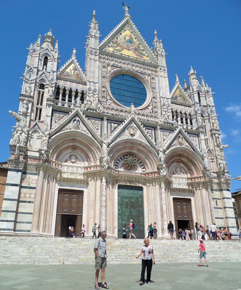 The facade - Siena